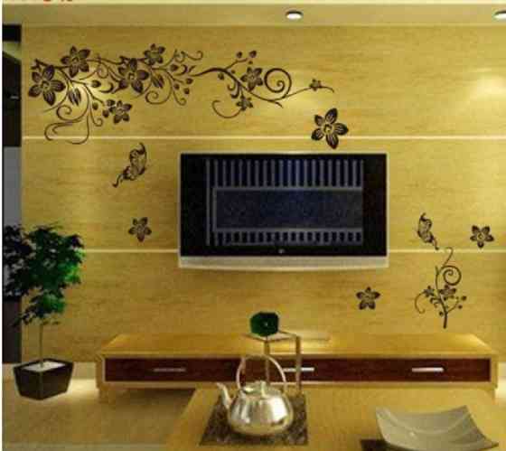 Наклейки інтер'єрні з квітами та метеликами 50 на 70 см чорний Київ