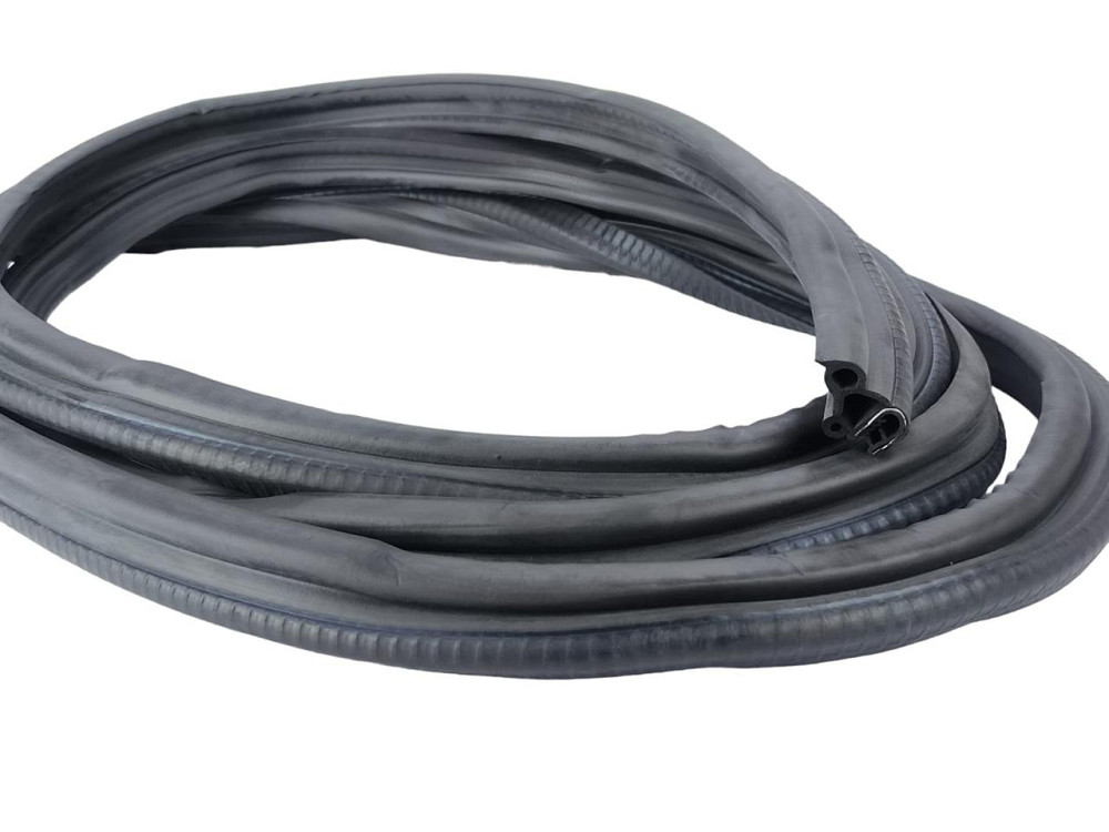 Ущільнювач 2108, 2113, ЗАЗ 1102 Таврія (3800 мм) двері Мукачево - фото 1