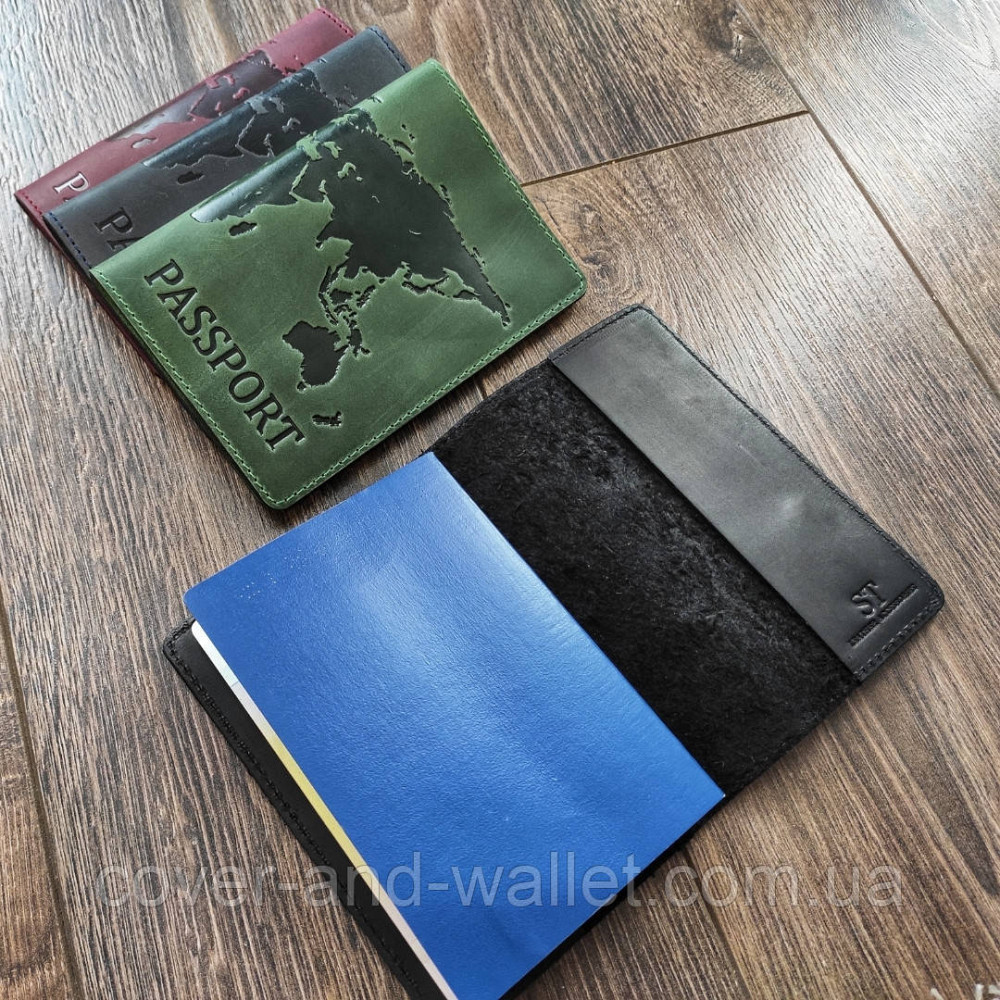 Шкіряна обкладинка на паспорт з тисненням карта світу ST Leather (чорна) Київ - фото 4