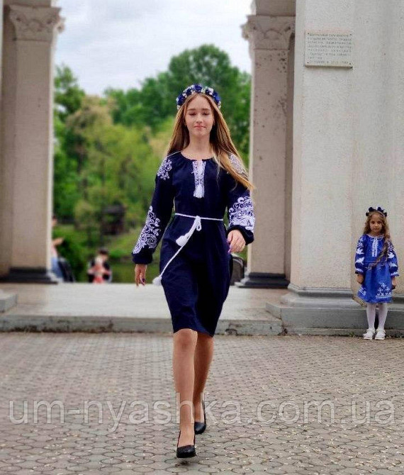 Натуральне лляне плаття вишиванка жіноча темно-синя блуза з вишивкою "Дерево життя" р.ХЛ-3ХЛ Кривий Ріг - фото 3