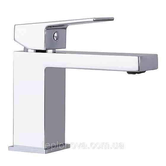 Смеситель для умывальника TOPAZ ODISS TO 18401-H61B Квадро cartridge D35, шланги 45см Черновцы