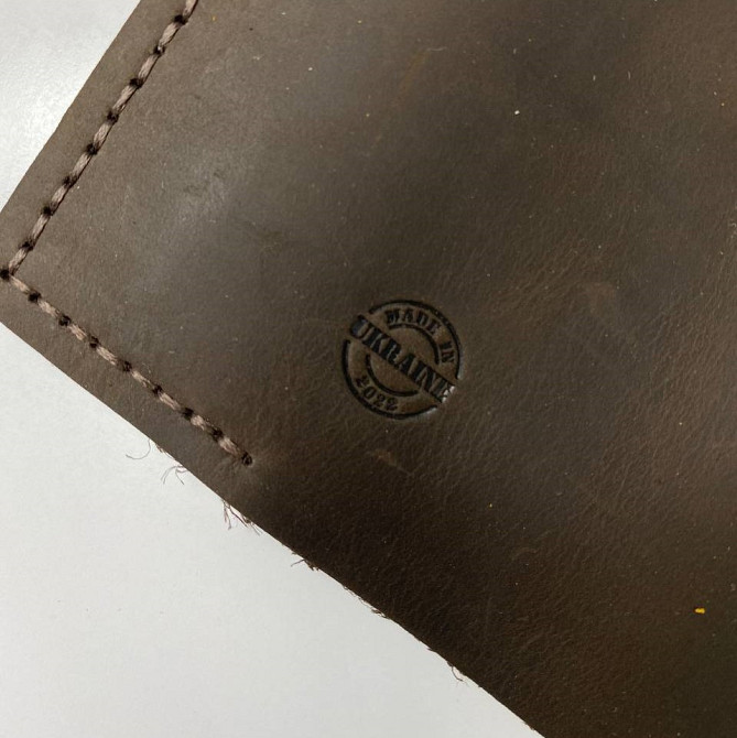 Паспортниця Коричнева Home шкіряна, стильний практичний чохол зі шкіри з тисненням, обкладинка на паспортMasterSem Київ - фото 3