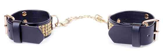 Наручники из искуственной кожи с кристаллами Fetish Boss Series - Handcuffs with cristals Gold, BS3300095 Sex Aura Киев