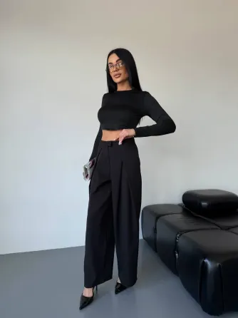 Жіночі брюки палаццо з високою талією — ідеальний варіант для базового гардеробу. Одеса