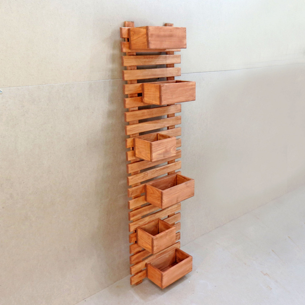 Полка настенная для цветов 