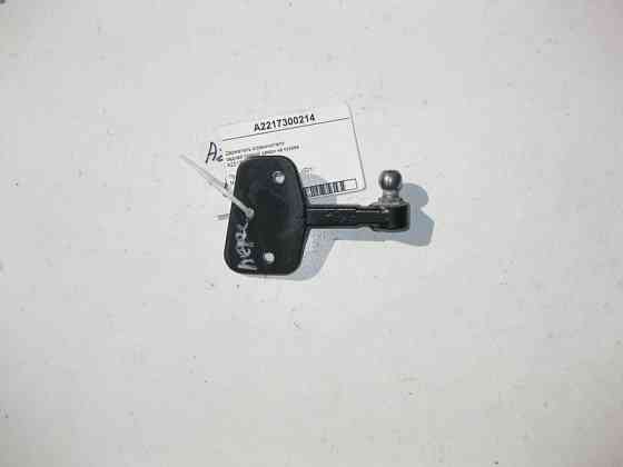 Mercedes-Benz  A2217300214 Утримувач обмежувача задніх правих дверей на кузові S-Class W221 Одеса