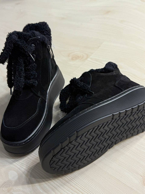 Ботинки женские Hengji 307-5 натуральная замша утепленные на высокой подошве черные, 40, 25 см Киев - изображение 16