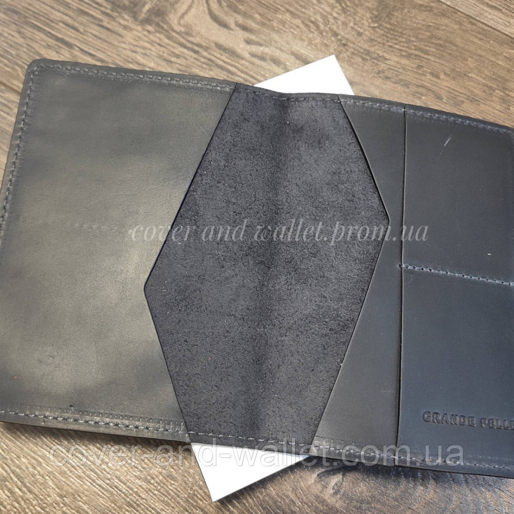 Шкіряна обкладинка на паспорт з відділеннями для пластикових карток Grande Pelle Київ - фото 6