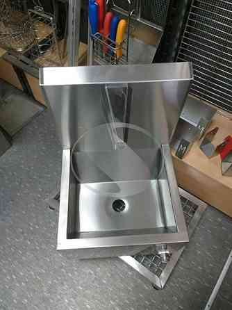 Безконтактний умивальник із нержавіючої сталі Київ