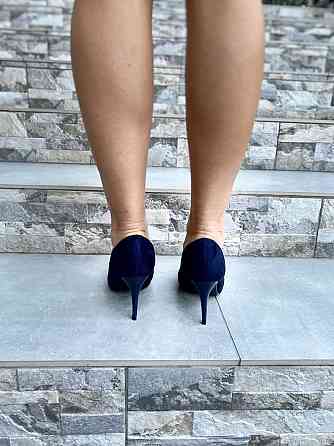 Comer Туфлі жіночі COMER темно-сині еко-замша висота каблука 8.5 см ( ) Коломыя