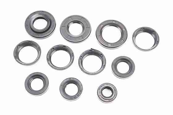 Сальники к-кт 11шт (17x30x7/10; 22x35x8; 23x36,5x6,7-2шт; 34x43,4x5/8-4шт; 34x52x9; 25x52x6; 26x52x8/10) Юпітер Київ