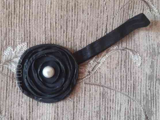 Дитяча чорна пов'язка - окружність 36-50см, розмір квітки 8см Київ