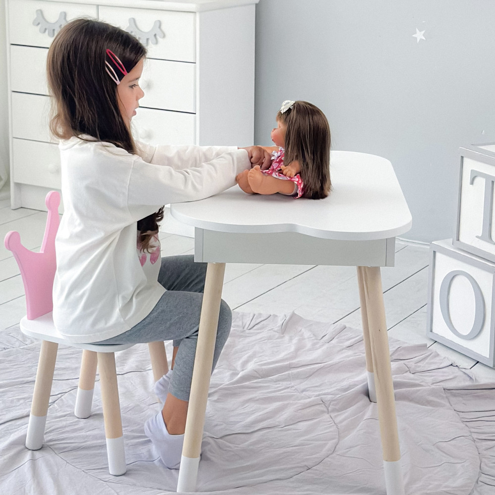 Столик облачко с удобной нишей 54х68х50 и стульчик корона 26х26х24, стол и стул в детскую, белый с розовым Каменское - изображение 11