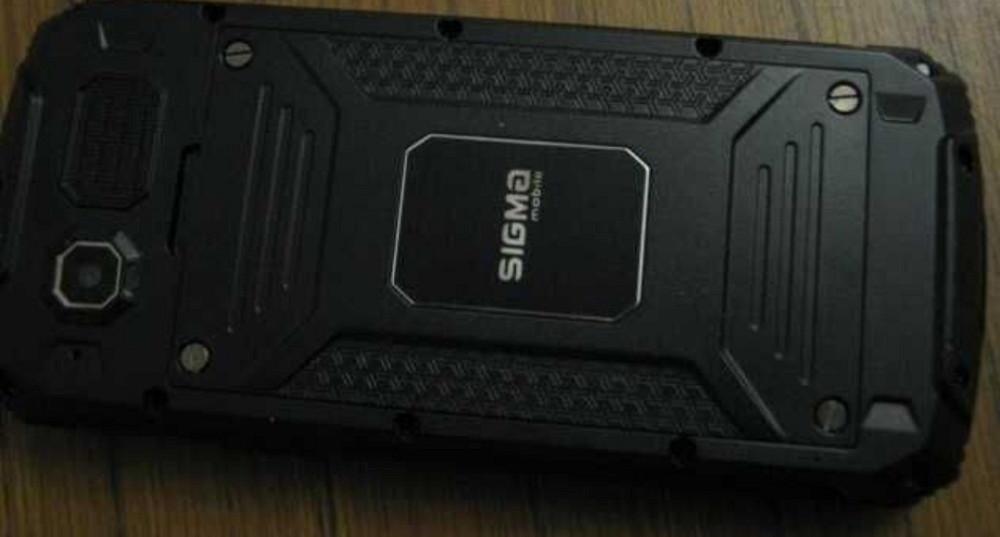 Мобильный телефон повышенной защищенности Sigma mobile X-treme PR68 Киев - изображение 2