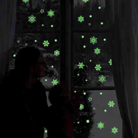 Снежинки на новый год на окна фосфорные 210 на 245 мм салатовый Киев