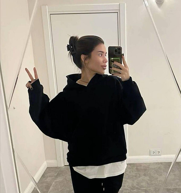 Женское стильное оверсайз худи из тринитки на флисе Одесса - изображение 4