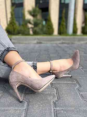 Nivelle Туфлі жіночі NIVELLE капучино натуральна замша 36р. каблук 10см. (1769/10502-10512) Коломия