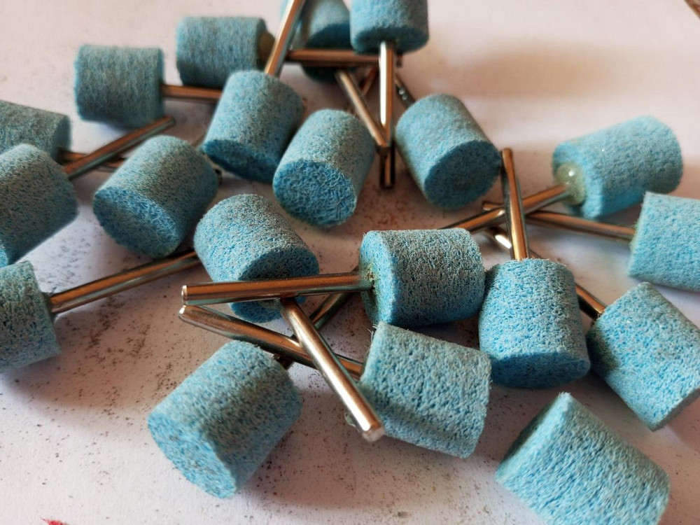 Сприяний абразив на гравер 15*15*3 мм (P1500) Полтава - фото 1