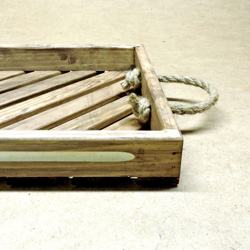 Поднос деревянный 