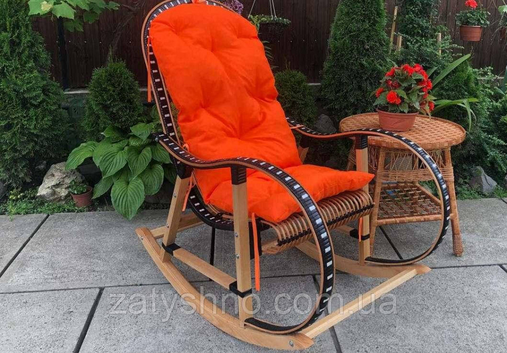 Кресло качалка плетеная с накидкой  красной  и  столом из лозы Киев - изображение 2