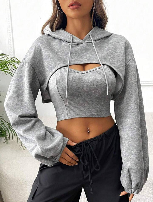 Жіночий стильний оверсайз комплект: топ і накидка з капюшоном двонитка + рубчик Одеса - фото 4