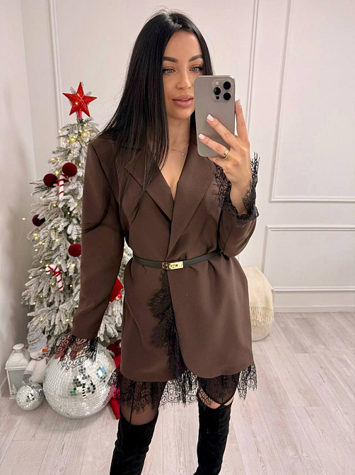 Жіноча стильна вечірня сукня-піджак костюмка+мереживо Шоколад Одеса - фото 9