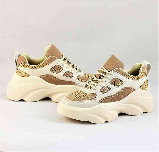 .Кроссовки Женские Бежевые На Высокой Подошве Танкетке Платформе (размеры: 36) - 37-2 Днепр