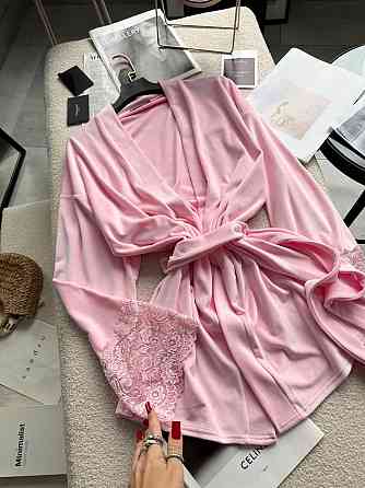 Жіночий стильний романтичний велюровий халат + мереживо Рожевий Одеса