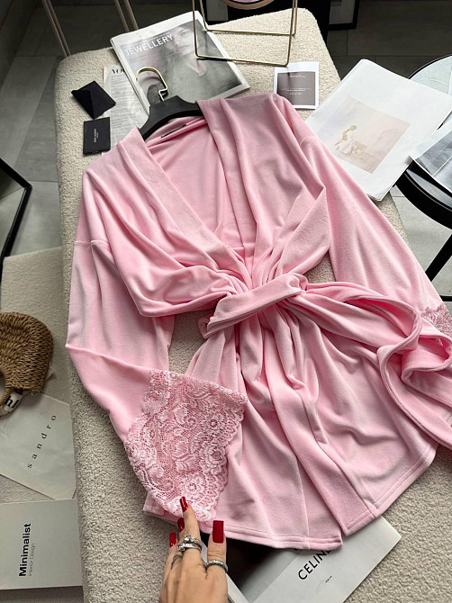 Жіночий стильний романтичний велюровий халат + мереживо Рожевий Одеса - фото 3