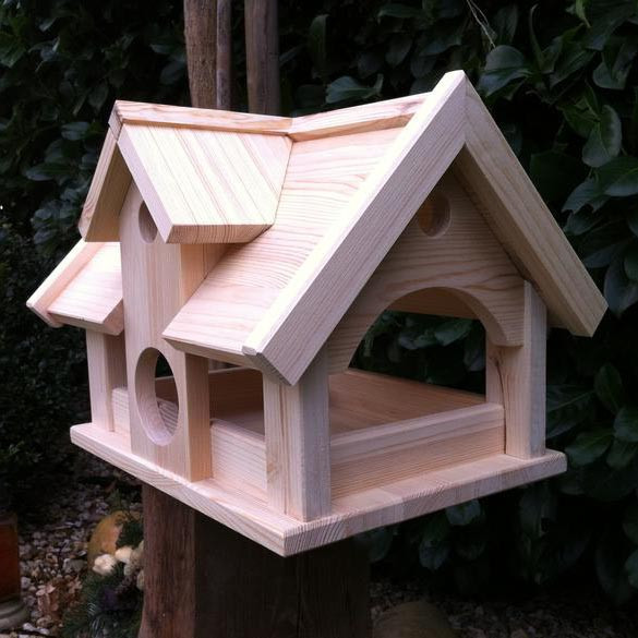 Кормушка для птиц 