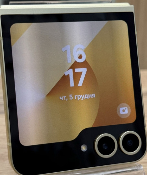 Смартфон Samsung flip 6 12/256Gb. Киев - изображение 3
