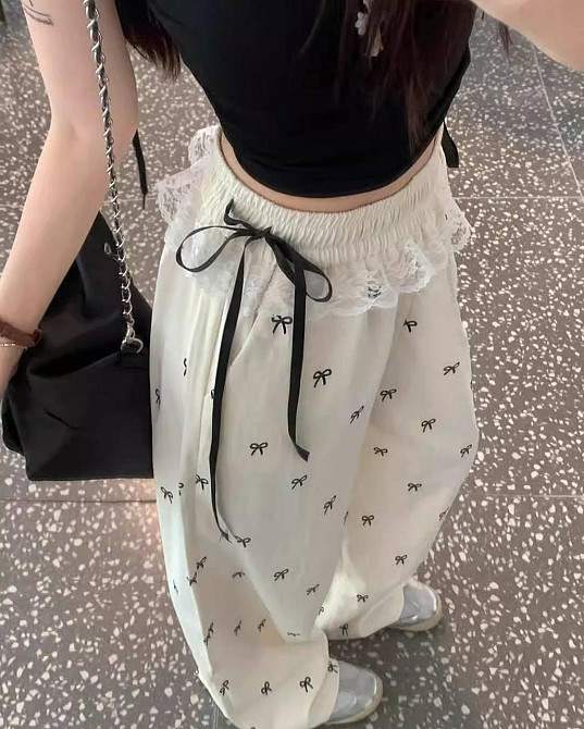 Женские стильные оверсайз брюки карго с бантиками отделаны кружевом плащевка Одесса - изображение 2