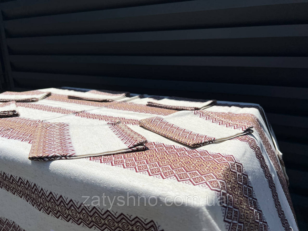 Вышитая скатерть кофейная с салфетками Киев - изображение 1