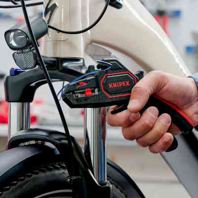 Съемник изоляции KNIPEX 0.2-6мм, 180мм (12 62 180) Винница