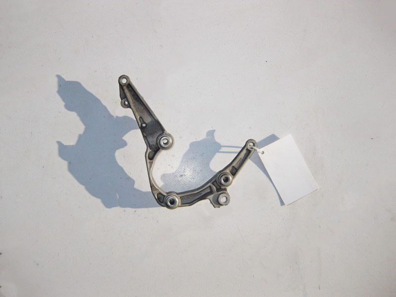 Mercedes-Benz  A2721400040 Кронштейн насоса продування каталізаторів двигунів M272 V6 2.5 3.0 3.5л M273 V8 4.6 5.5л Одеса - фото 1