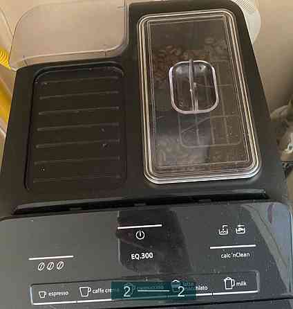 Кавомашина: SIEMENS EQ300. Харків