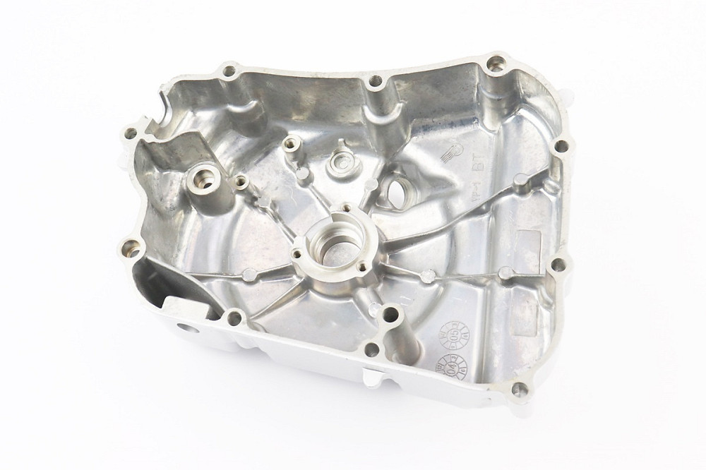 Кришка двигуна права Yamaha Majesty 250cc Київ - фото 3