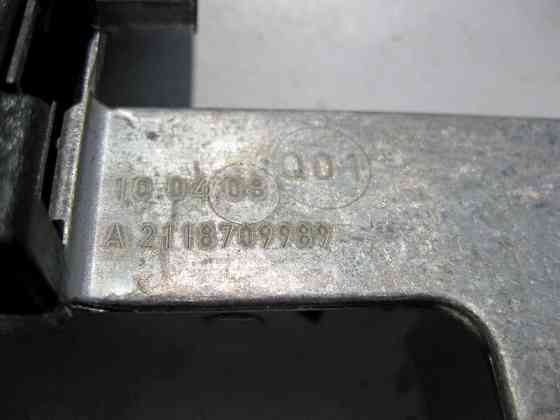 Mercedes-Benz  A2118709989 Антенний підсилювач на правій стійці "C" CLS C219 Одесса