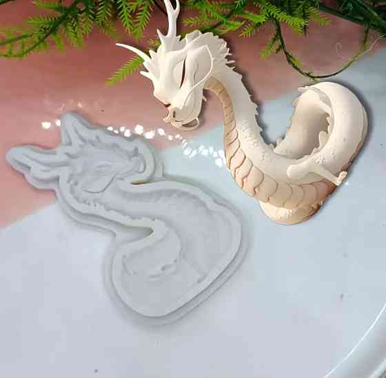 Молд силиконовый Дракон 103 на 62 мм серый Киев