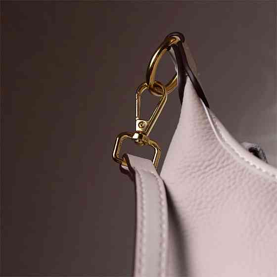 Зручна жіноча сумка на плече з натуральної шкіри Біла (Vintage) Київ