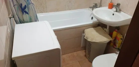 Здам кімнату для дівчини/жінки вул. Заболотного. Киев