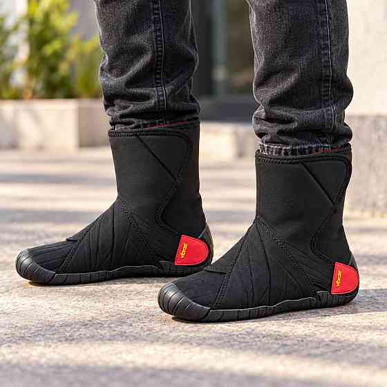 Ботинки чёрно-красные Furoshiki Vibram средней высоты, размер 40-41 Киев