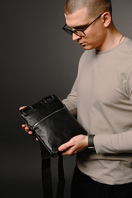 Сумка-месенджер із натуральної гладкої шкіри ST002 (Чорна) Суми - фото 10