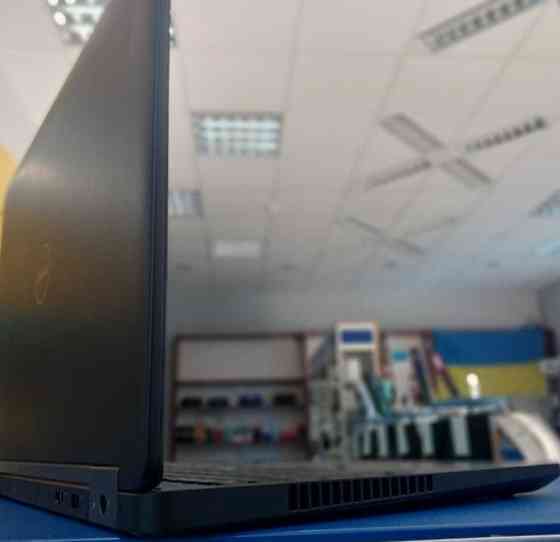 Ноутбук DELL 5570 идеальный стан. Киев