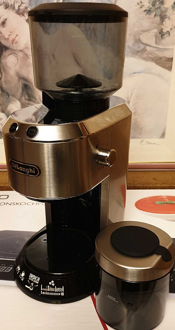 Кофемолка DeLonghi KG 520 Dedica (новая из Германии) Киев - изображение 1