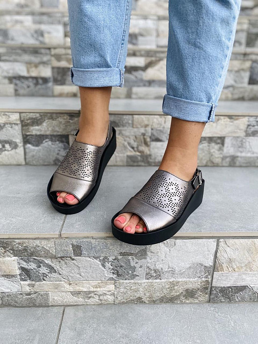 Injers Босоніжки жіночі срібні INJERS 436 літні шкіряні на танкетці / Стильні босоніжки р. 36, Коломыя - изображение 6