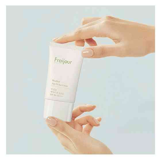 Солнцезащитный крем для лица Heartleaf Airy Fit Sun Cream SPF 50+ Fraijour 50 мл Киев