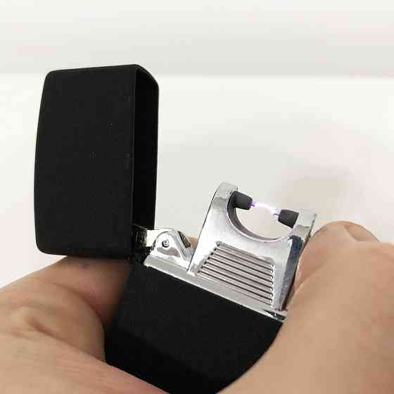 Отличный подарок для мужчины зажигалка USB-215, Электрическая перезаряжаемая зажигалка CQ-67 Львов