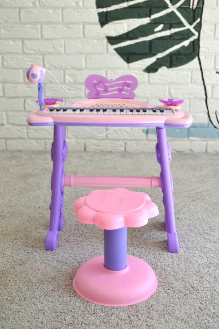 Піаніно-синтезатор 37 клавіш зі стільцем та мікрофоном від мережі Рожевий (6613) Чернігів - фото 6