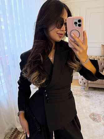 Жіночий костюм з костюмної тканини, приталений жакет, штани-аладдін, чорний, розмір S/M Лубни
